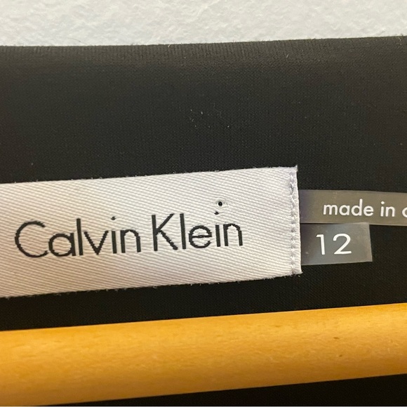 40-Calvin Klein Short Sleeve Midi Black Dress with Beading Size 12 - Picture 9 of 11